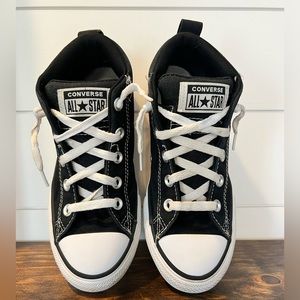 Converse Chuck Taylor All Star Street Mid Black Size 2